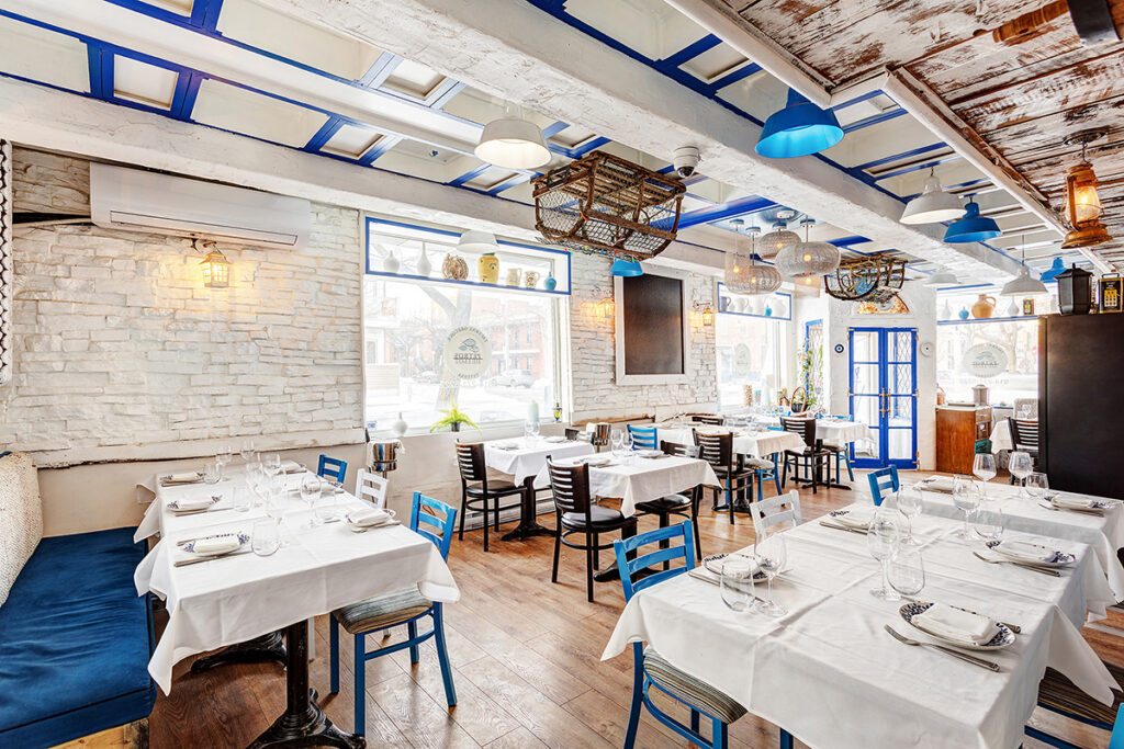 Cusine Grecque- Greek Restaurant - Restaurant grec dans la Petite Italie -Little Italy- Montreal