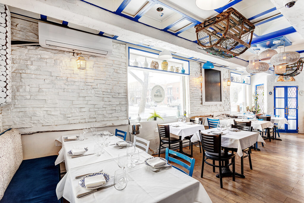 Cusine Grecque- Greek Restaurant - Restaurant grec dans la Petite Italie -Little Italy- Montreal